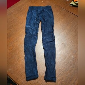 Stylish Blue Suede Leggings